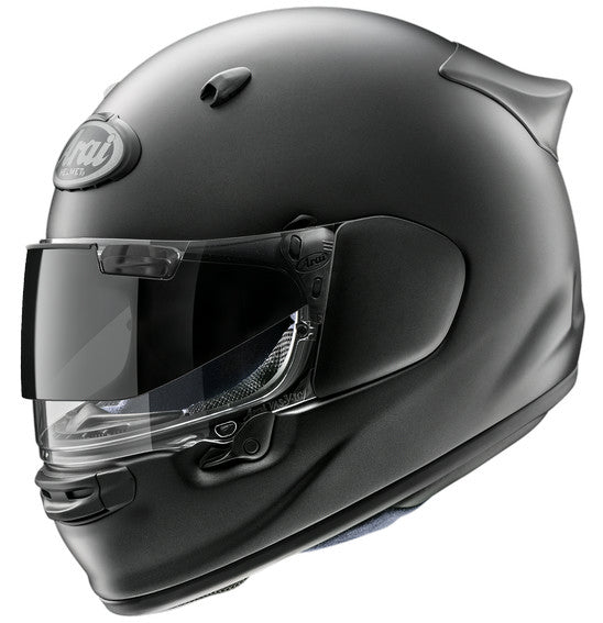 The new Quantic combines Arai’s racing aerodynamics and road expertise.